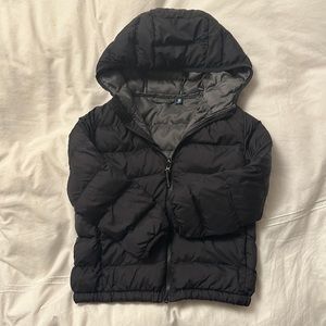 Kids Black Uniqlo Lightweight Puffer Jacket Size 3-4